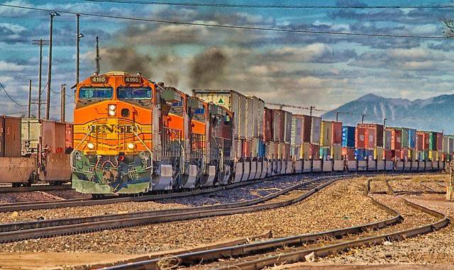 04FreightTrain
